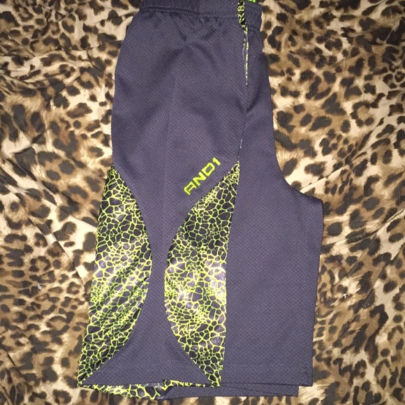 🖤Boys AND 1 Basketball Shorts🖤 - Picture 6 of 7